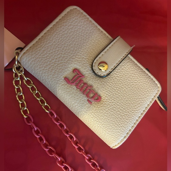 Juicy Couture Cream and Pink Wallet with Chain - Picture 2 of 7